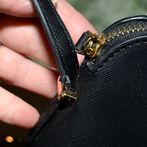 Kate Spade New York - Small Dome Crossbody Bag - Classic Little Black Purse - Picture 8 of 16